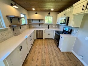 Building Photo - 3604 W Maclura Way