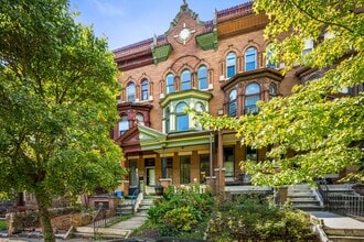 Building Photo - 3314 Auchentoroly Terrace