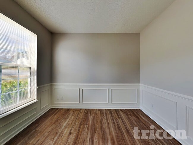 Foto del edificio - 5920 Shining Oak Ln