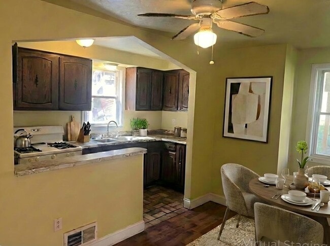 Photo - 1222 Broadway Ave Apartment