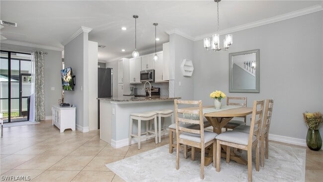 Building Photo - 9460 Sardinia Way