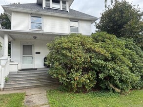 Building Photo - 37 Watkins Ave