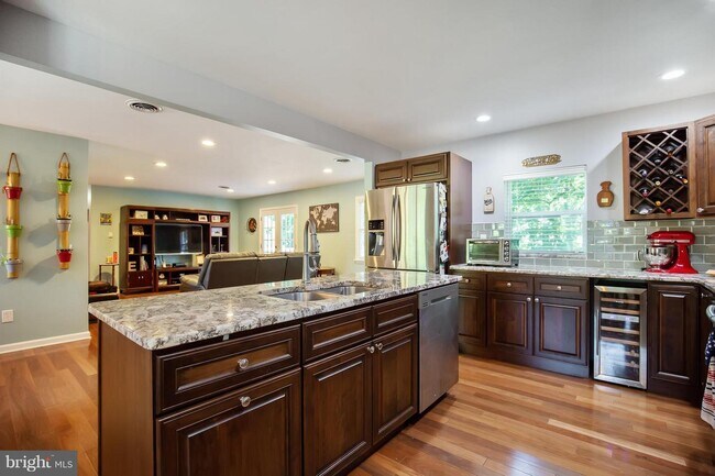 Foto del edificio - 14543 Good Hope Rd