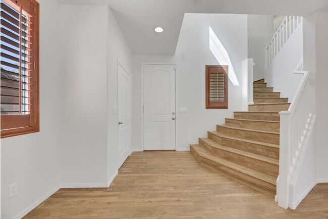 Foto del edificio - BEAUTIFUL OPEN FLOOR PLAN IN NORTH LAS VEGAS