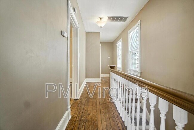 Foto del edificio - 440 Dinwiddie St