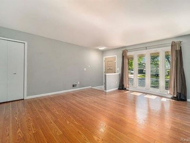 Foto del edificio - 3537 Millay Dr
