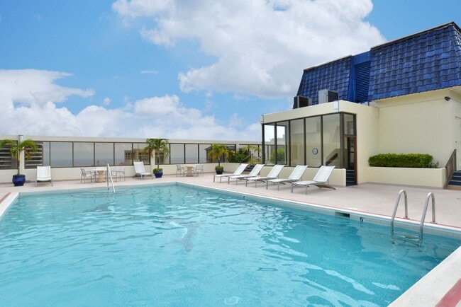 Building Photo - Fully Furnished Unit at Sought after Villa...
