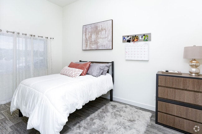 1 BR, 1 BA - Deluxe - 573 SF - NoCa Lofts