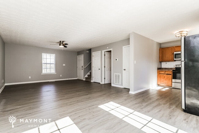 Building Photo - 120 Apache Dr