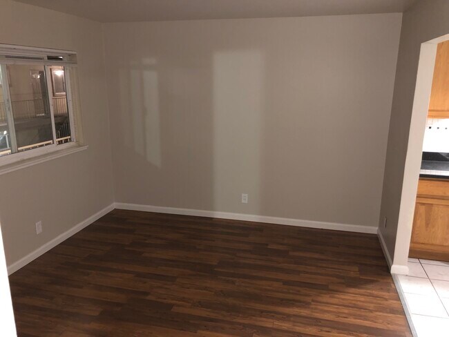 Foto del edificio - 1475 Kerley Dr