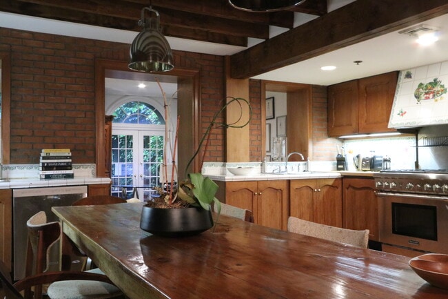 Kitchen - 344 E 84th St