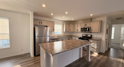Building Photo - 37293 Ruby Ct