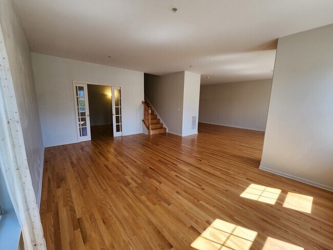 Building Photo - 8221 Lincoln Ave