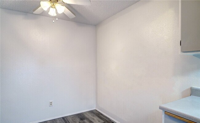 Dining Area - 10332 15th Avenue Ct E