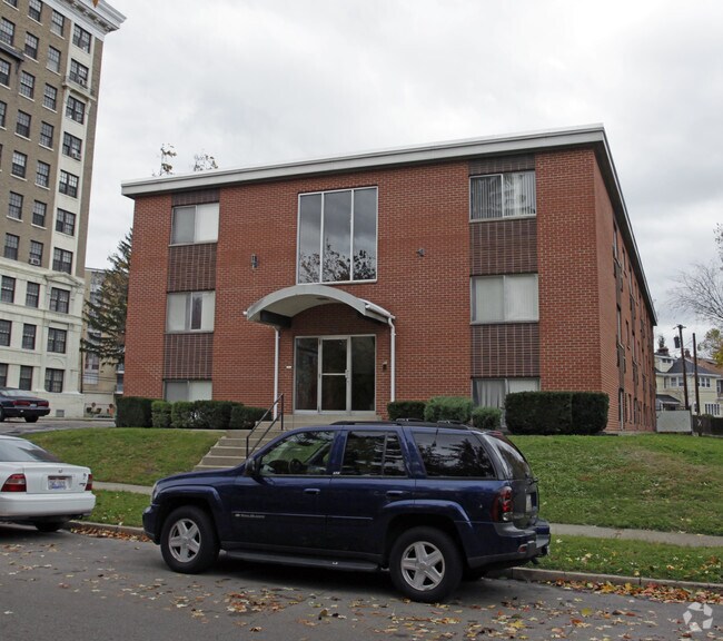 320 Grafton Ave, Dayton, OH 45406 Apartments Dayton, OH