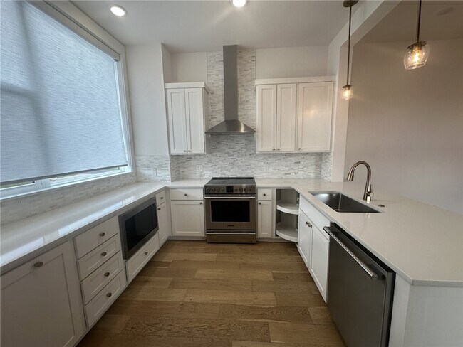 Foto del edificio - 428 SW B St