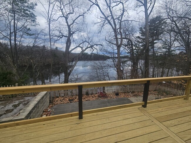 Foto del edificio - 1115 Old Connecticut Path