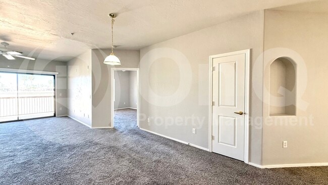 Building Photo - 6770 N 47th Ave