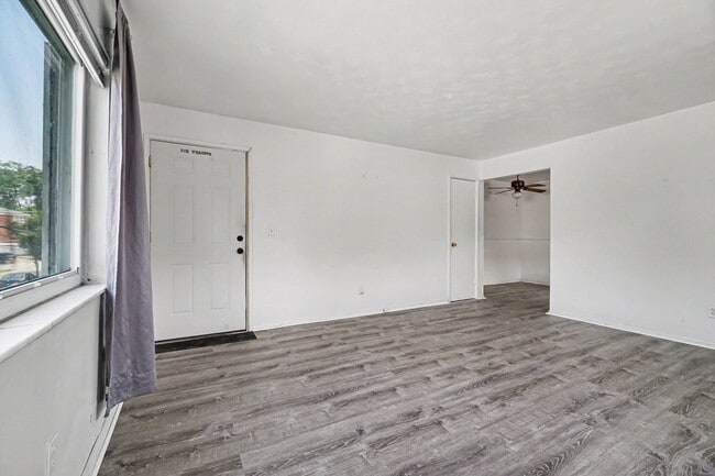 Building Photo - 3635 Northdale Pl