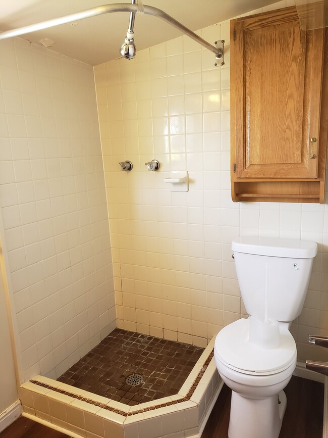 Foto del edificio - 2256 S Lake St