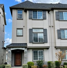 Building Photo - 28464 SW Villebois Dr N