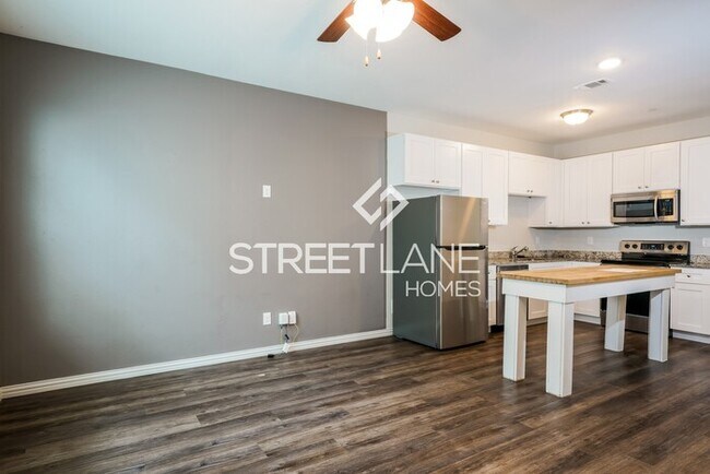 Building Photo - 3336 Brambleton Hill Pl