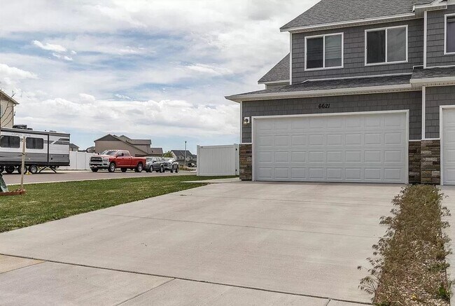 Foto del edificio - 6621 Painted Rock Trl