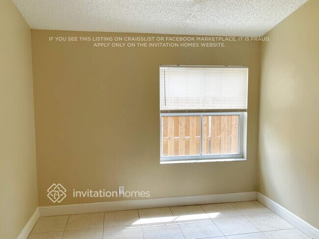 Foto del edificio - 6249 Island Way