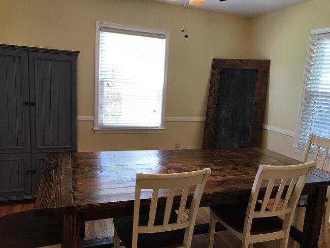 Foto del edificio - Wonderful 4BD Home in West Ashley!