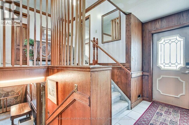 Building Photo - 56 Seabreeze Crescent