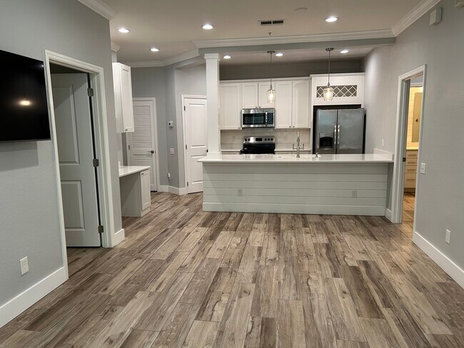 Building Photo - 586 Brantley Terrace Way