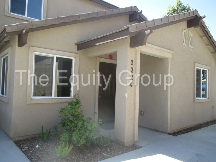 Primary Photo - 2224 W Lark Ave