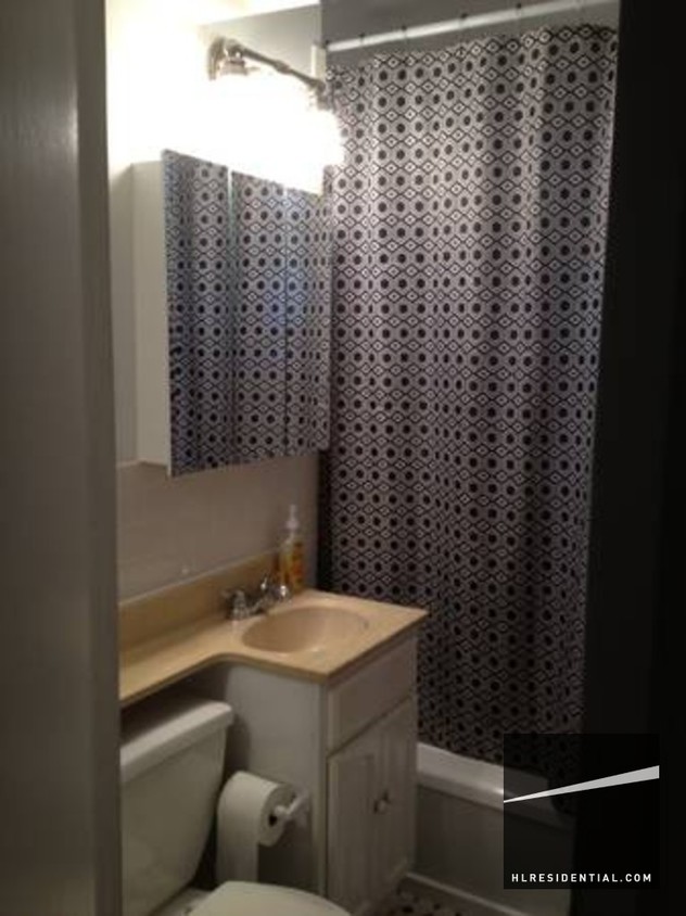 Foto del edificio - 2147 33rd St