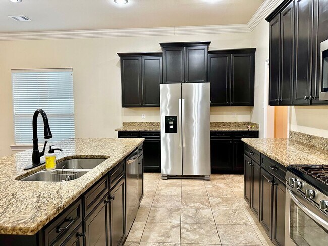 Foto del edificio - 18176 Old Reserve Dr