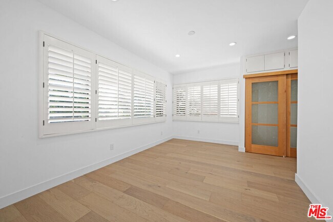 Foto del edificio - 435 Dalehurst Ave