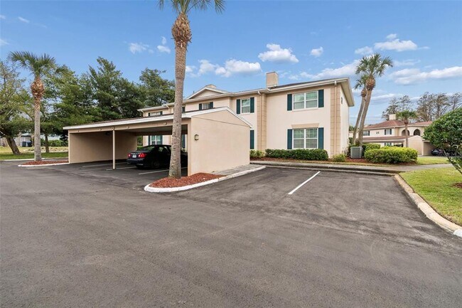 Foto del edificio - 10375 Carrollwood Ln