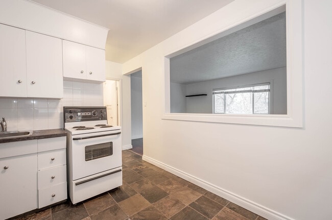 Building Photo - Grandin