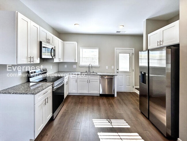 Foto del edificio - 246 Tara Ct