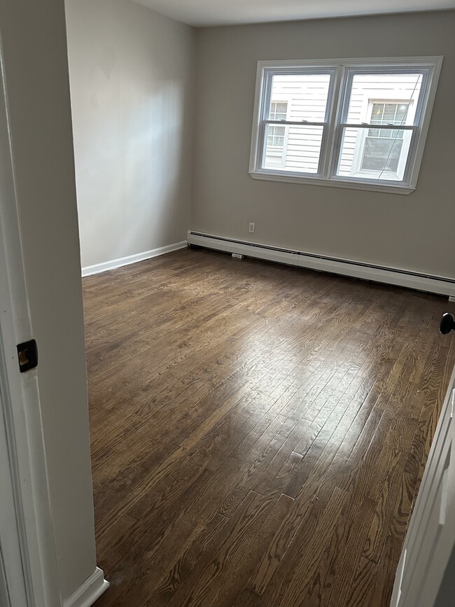 Photo - 64 40th St Apartment