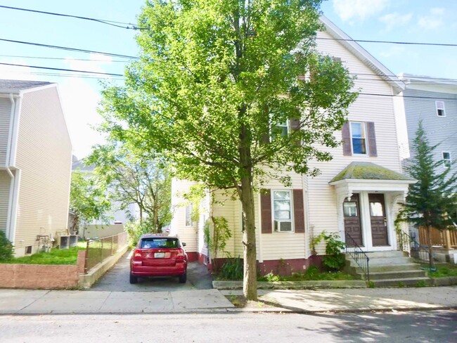 Building Photo - 90-92 Boutwell St
