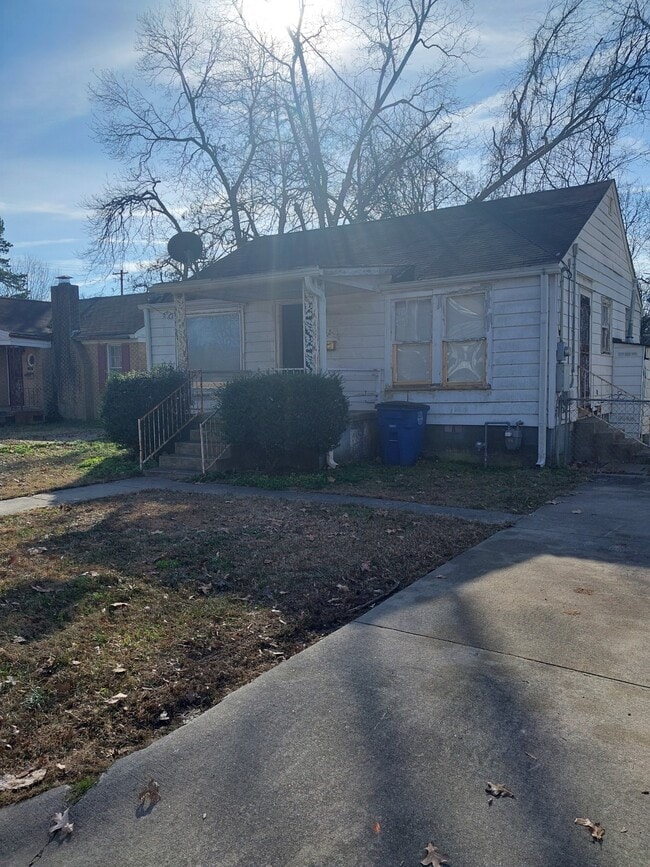 Foto del edificio - 1514 W Short 17th St