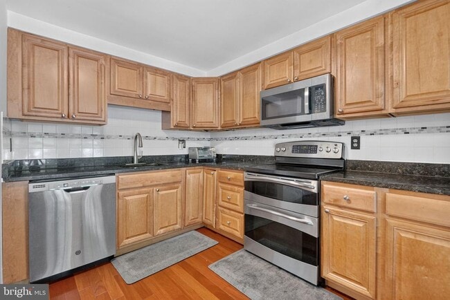 Foto del edificio - 10522 Lime Tree Way