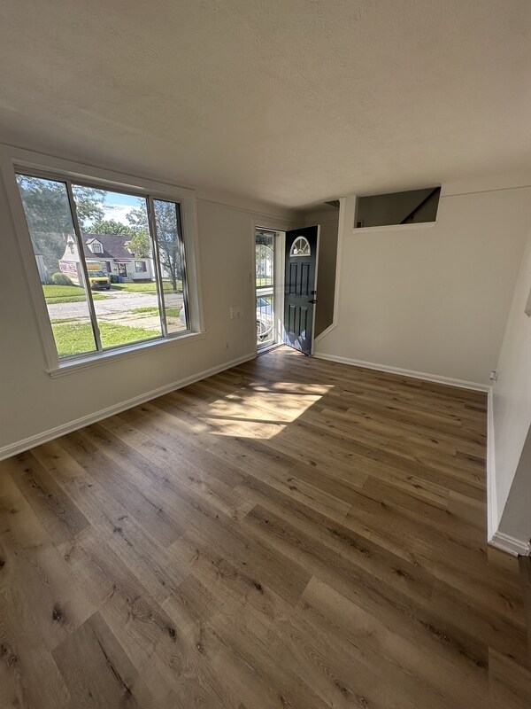 Foto del edificio - 3971 E 177th St