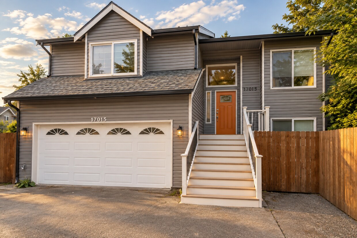 Photo - 10035 61st Ave S (Seattle, WA)