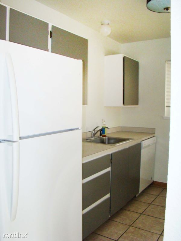 Building Photo - 4 br, 2 bath House - 3512 Camelot Dr