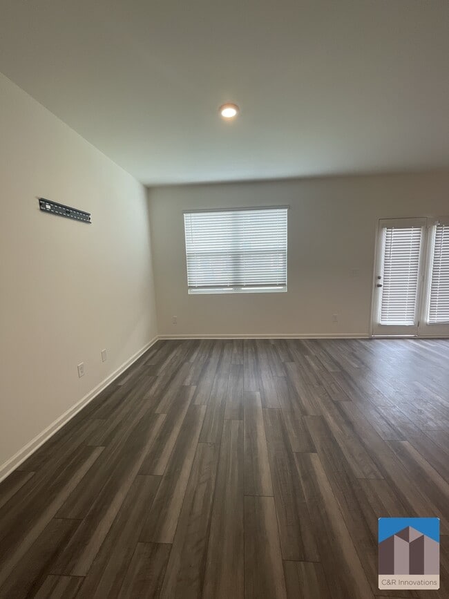 Foto del edificio - 3529 Condor Ct SW