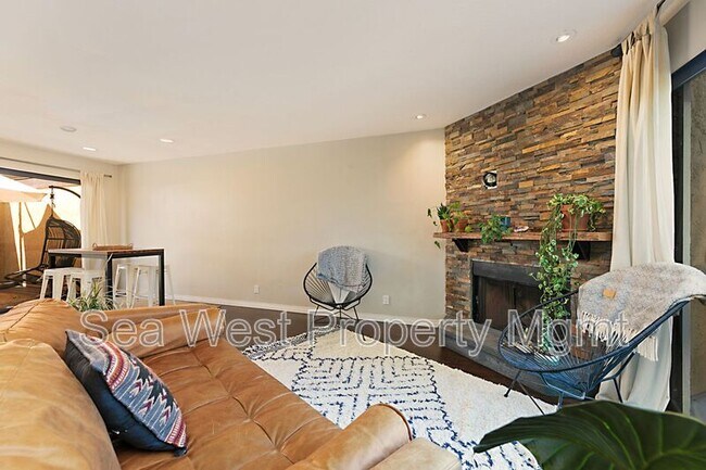 Foto del edificio - 1680 N Coast Hwy 101