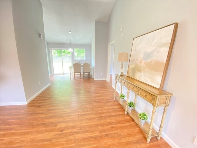 Building Photo - 1011 Melford Ave