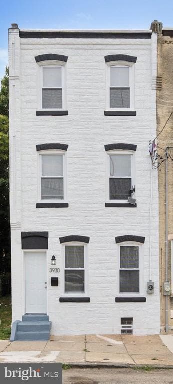 Building Photo - 3930 Parrish St