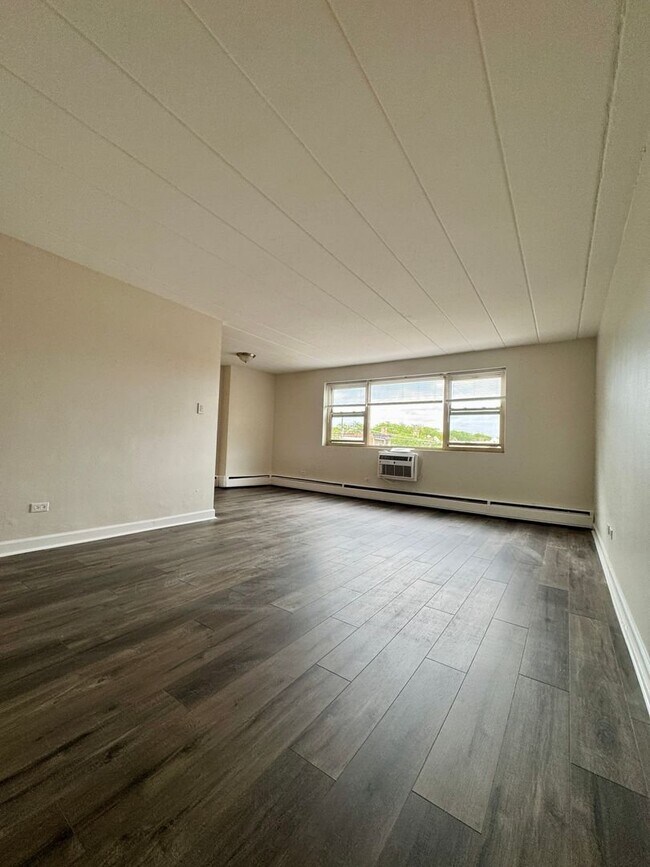 Photo - 7301 Ridge Apartment